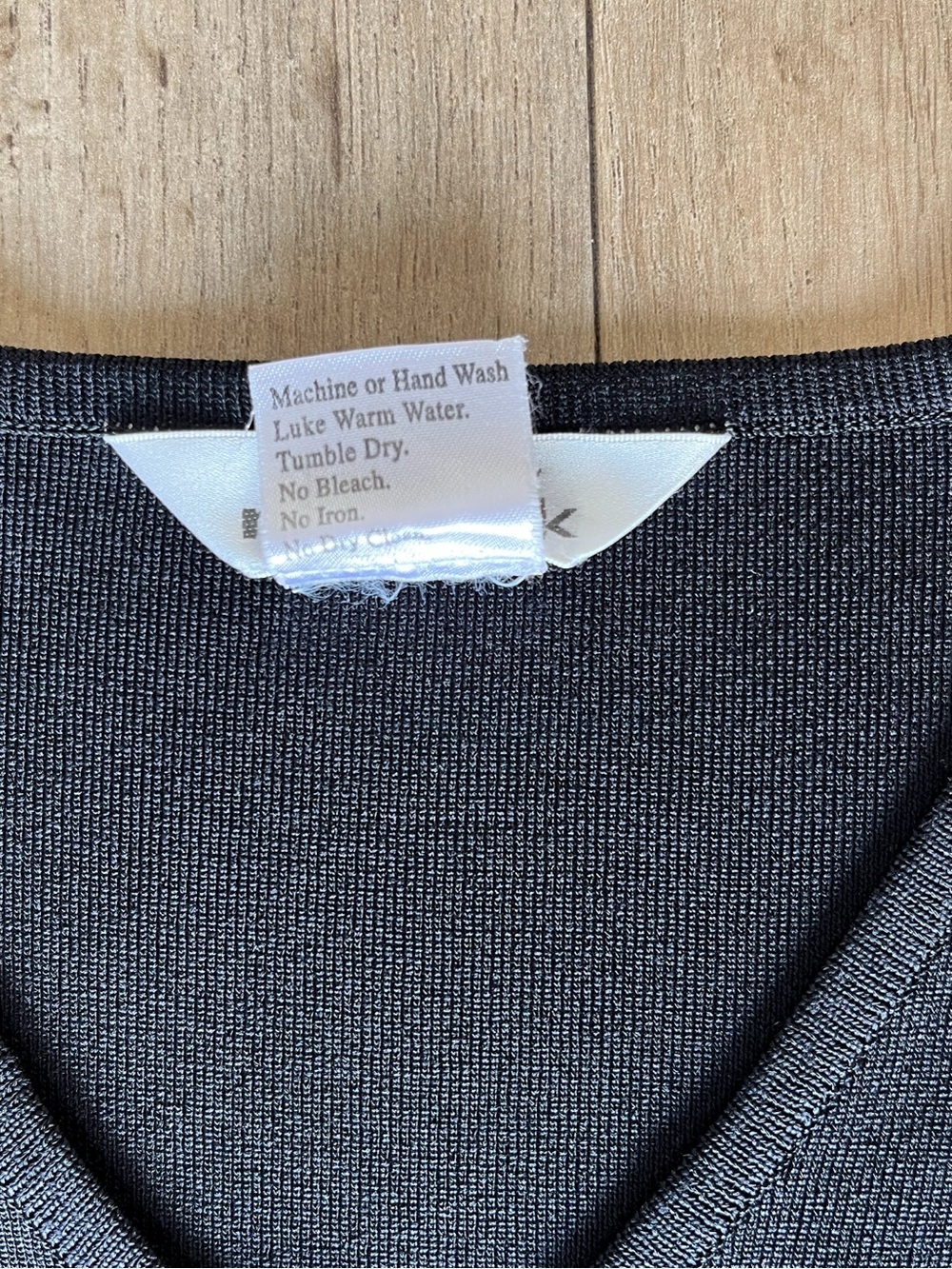 Exclusively Misook Black Sheath Knit Dress V Neck Size L - Picture 8 of 9